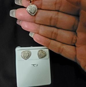 Heart Shaped Pendent and Earrings set! Hot Item!
